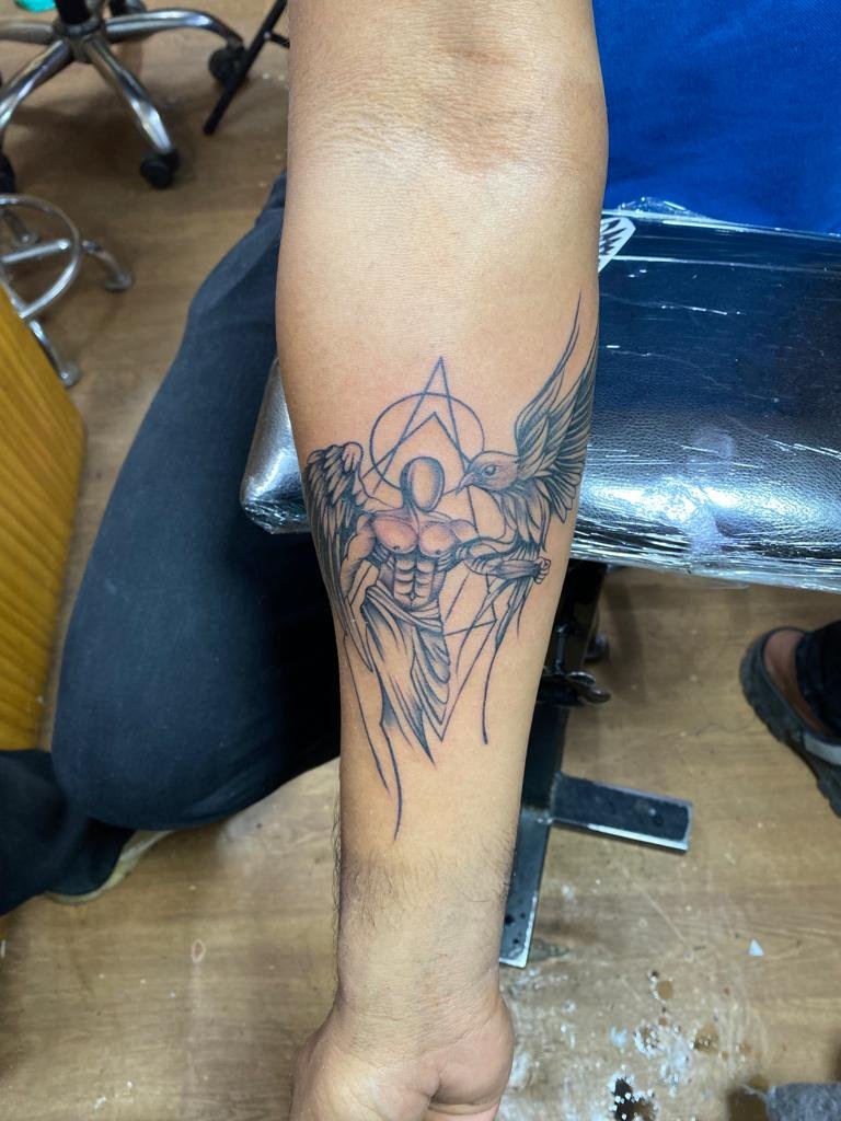 How To Fix A Right Spot For Tattoo Art?